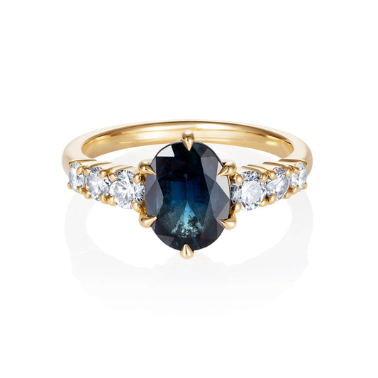 Oval sapphire & diamond ring